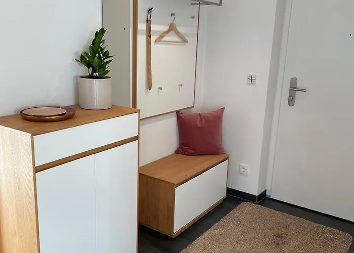 Panorama Nest - Premium Card Im Sommer